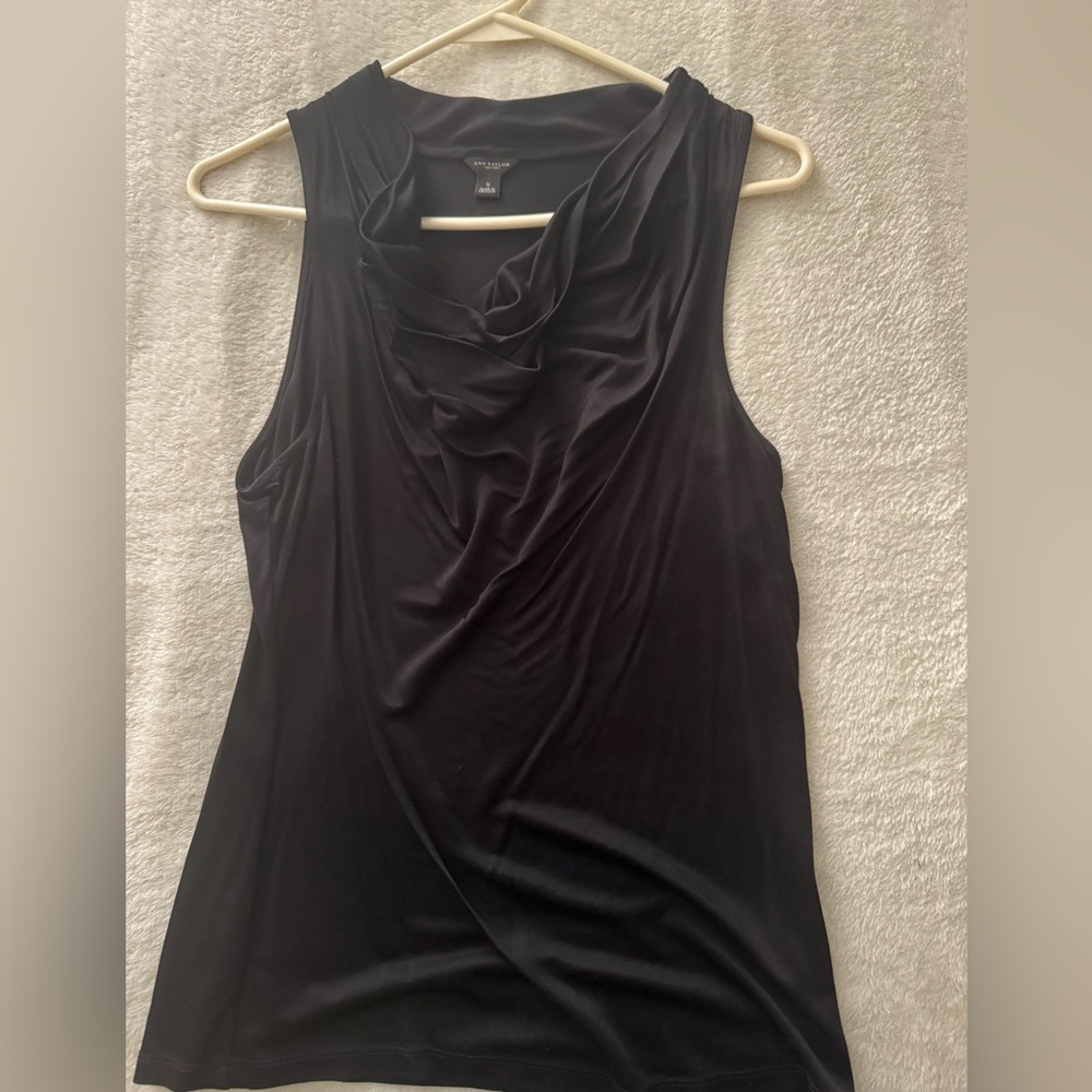 🛍️ Women's Black Sleeveless  Cowl neck Top